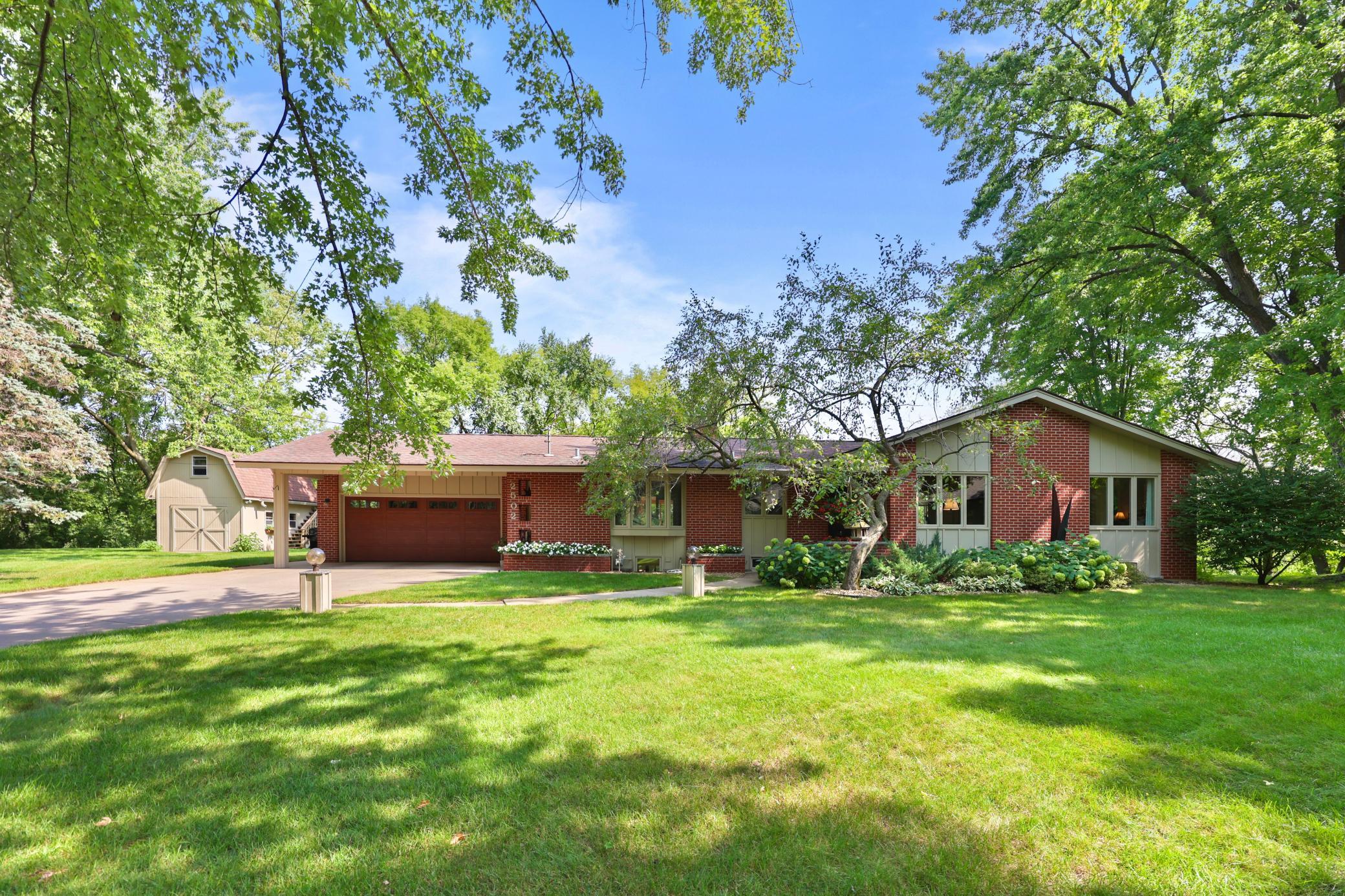 2502 Island View Drive — photo