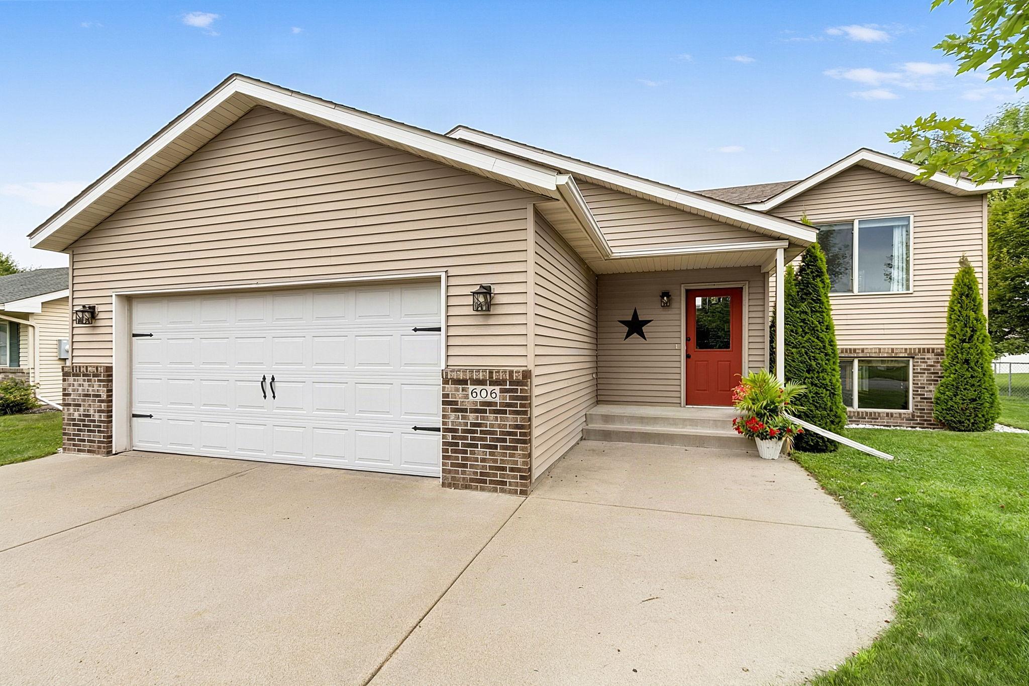 606 Lake Anna Drive — photo