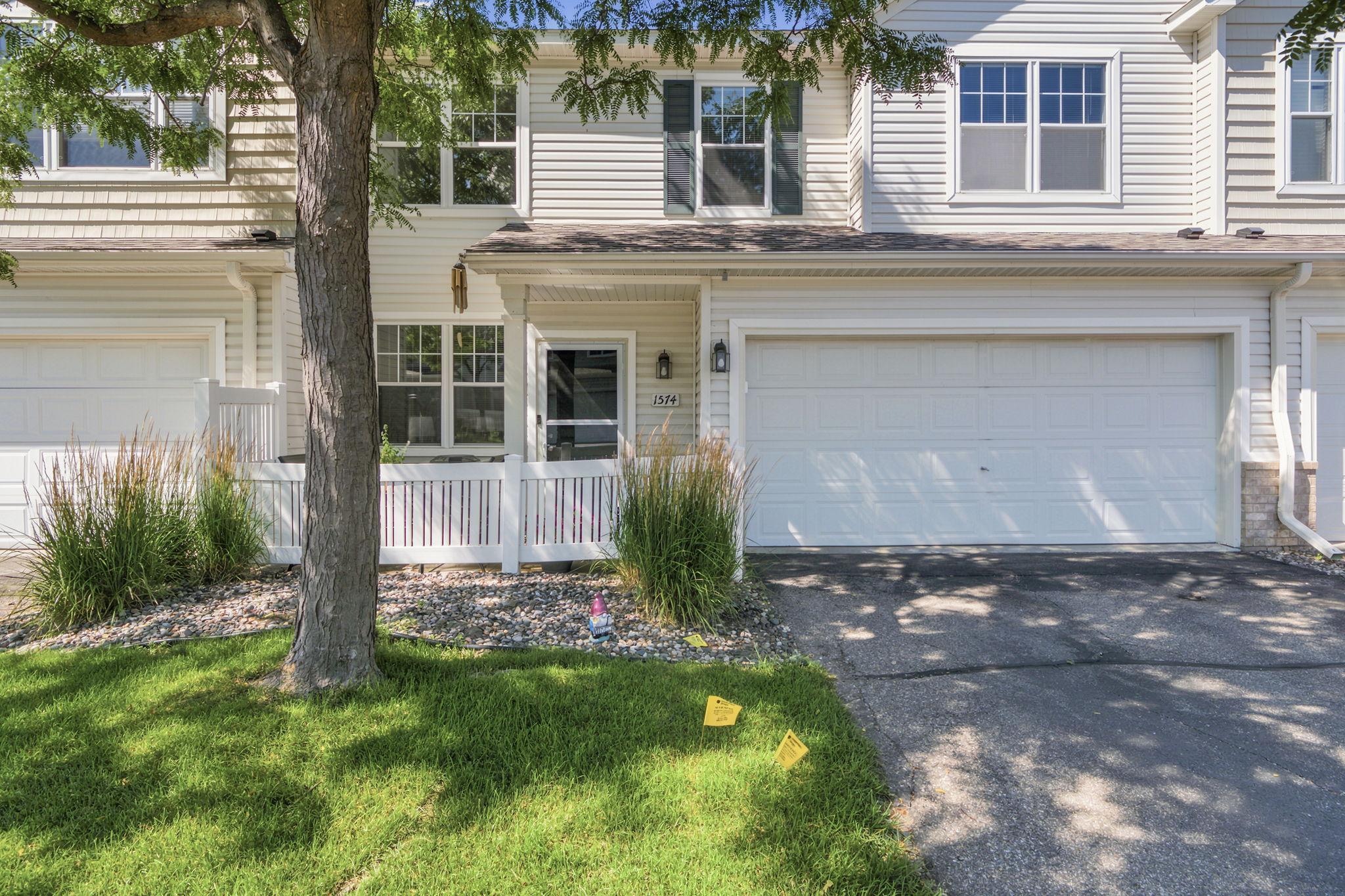 1574 Liberty Circle — photo
