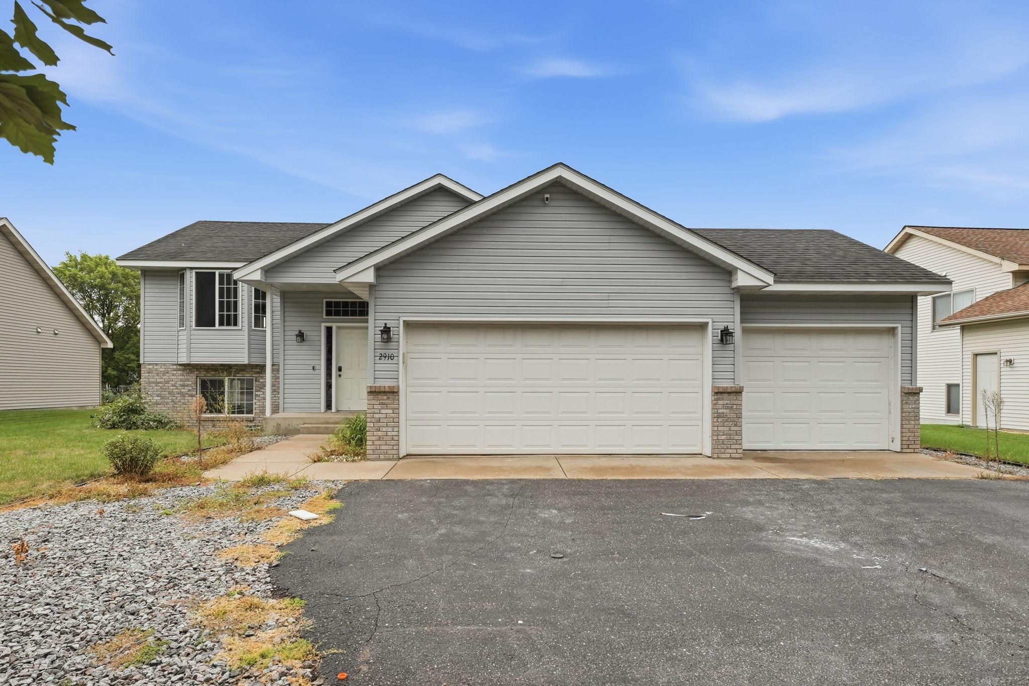 2910 Crescent Ridge Trail — photo