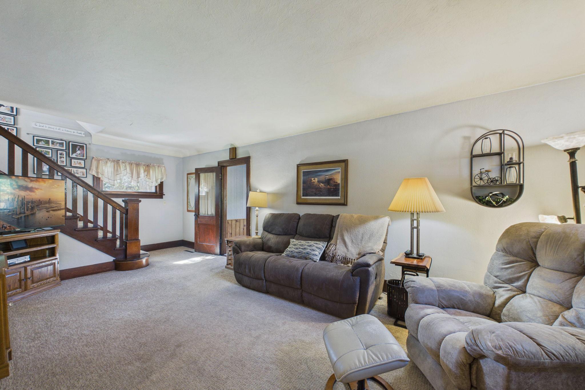411 7th Street E, Hector, MN 55342 — photo 3