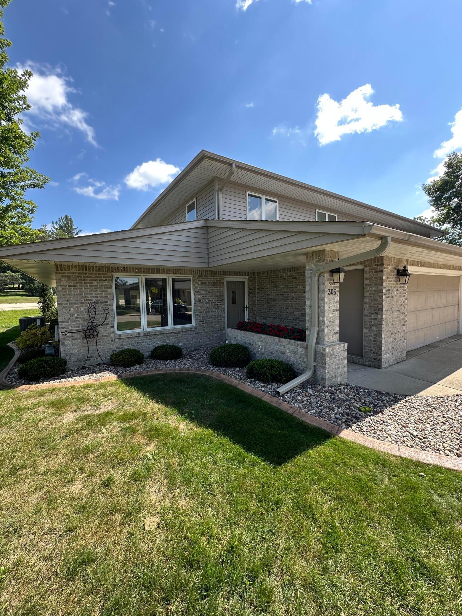 305 Salem Point Drive SW — photo