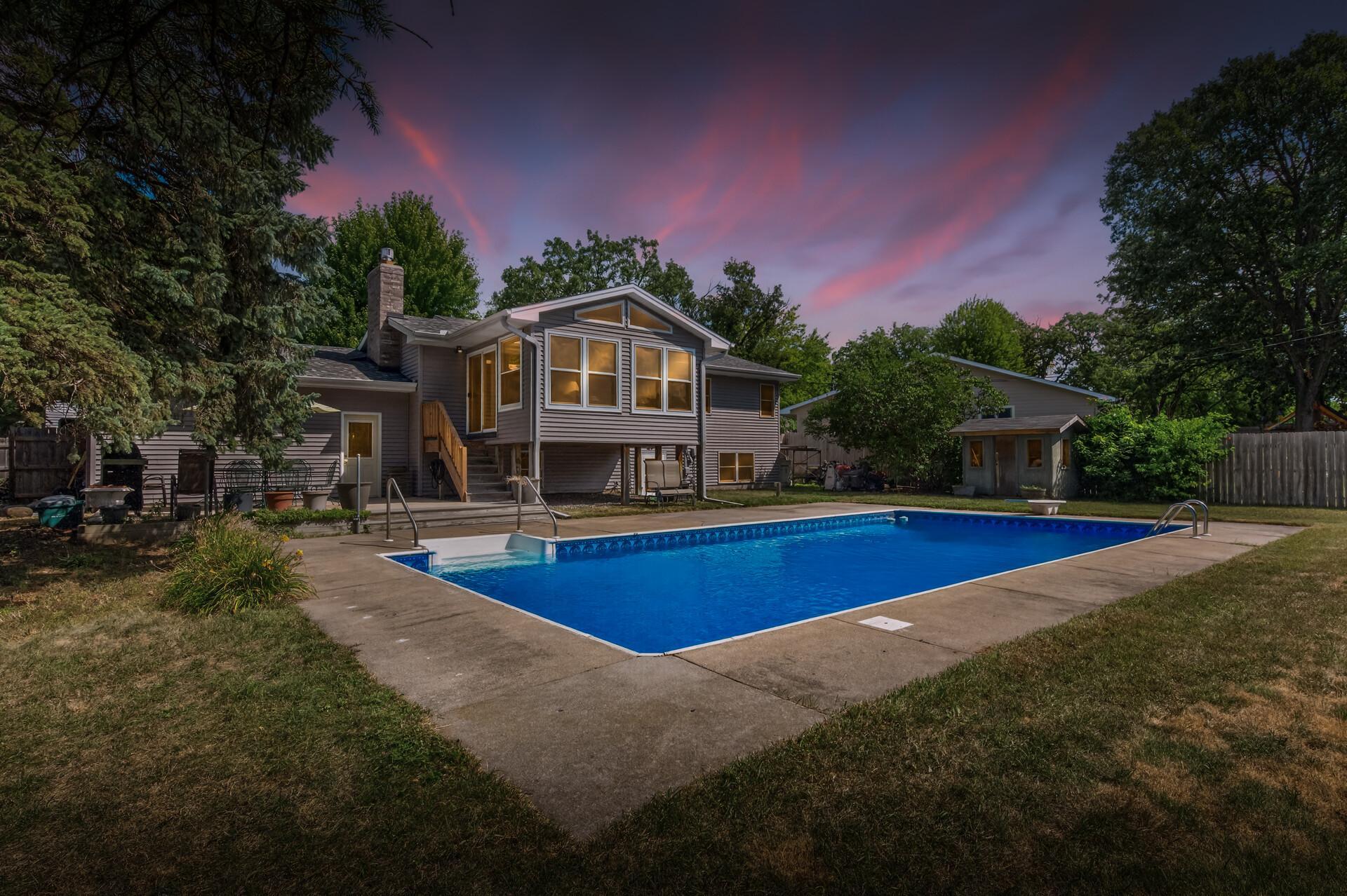10657 Verdin Street NW — photo
