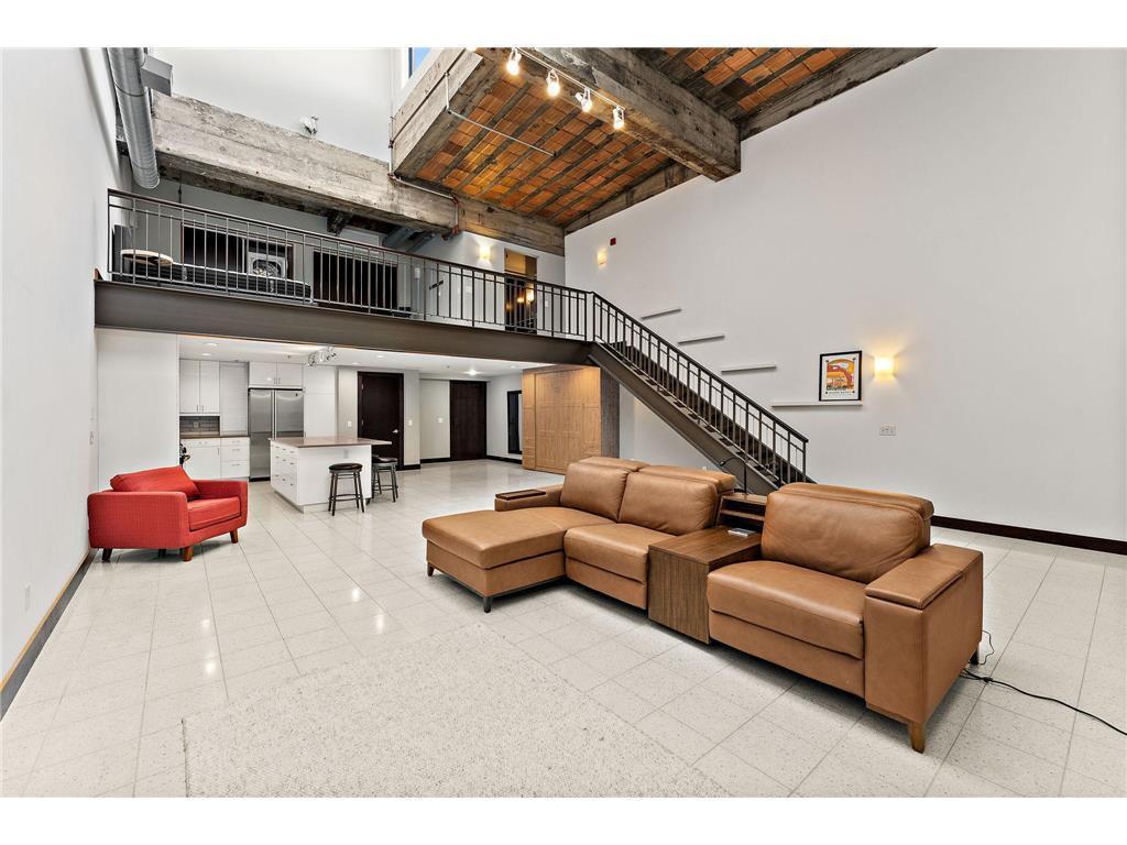 214 4th Street E 213 — photo