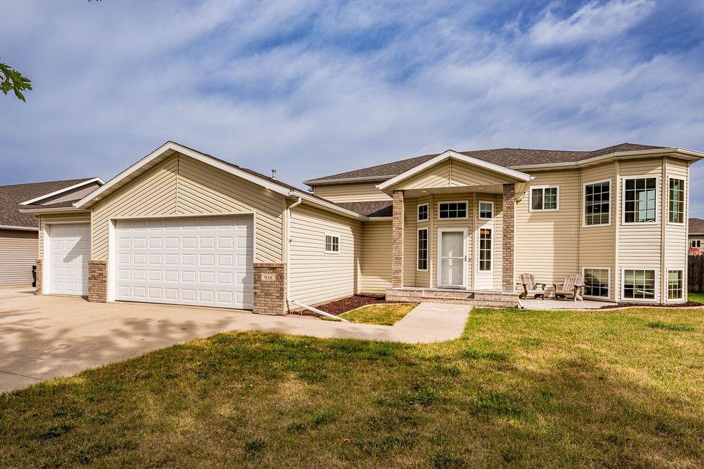 938 Parkway Drive — photo