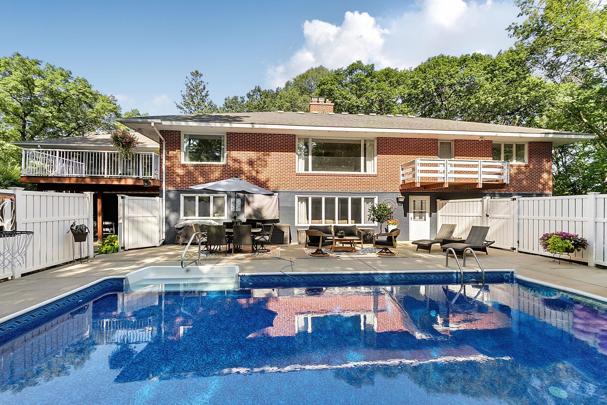 1610 Calvary Court — photo