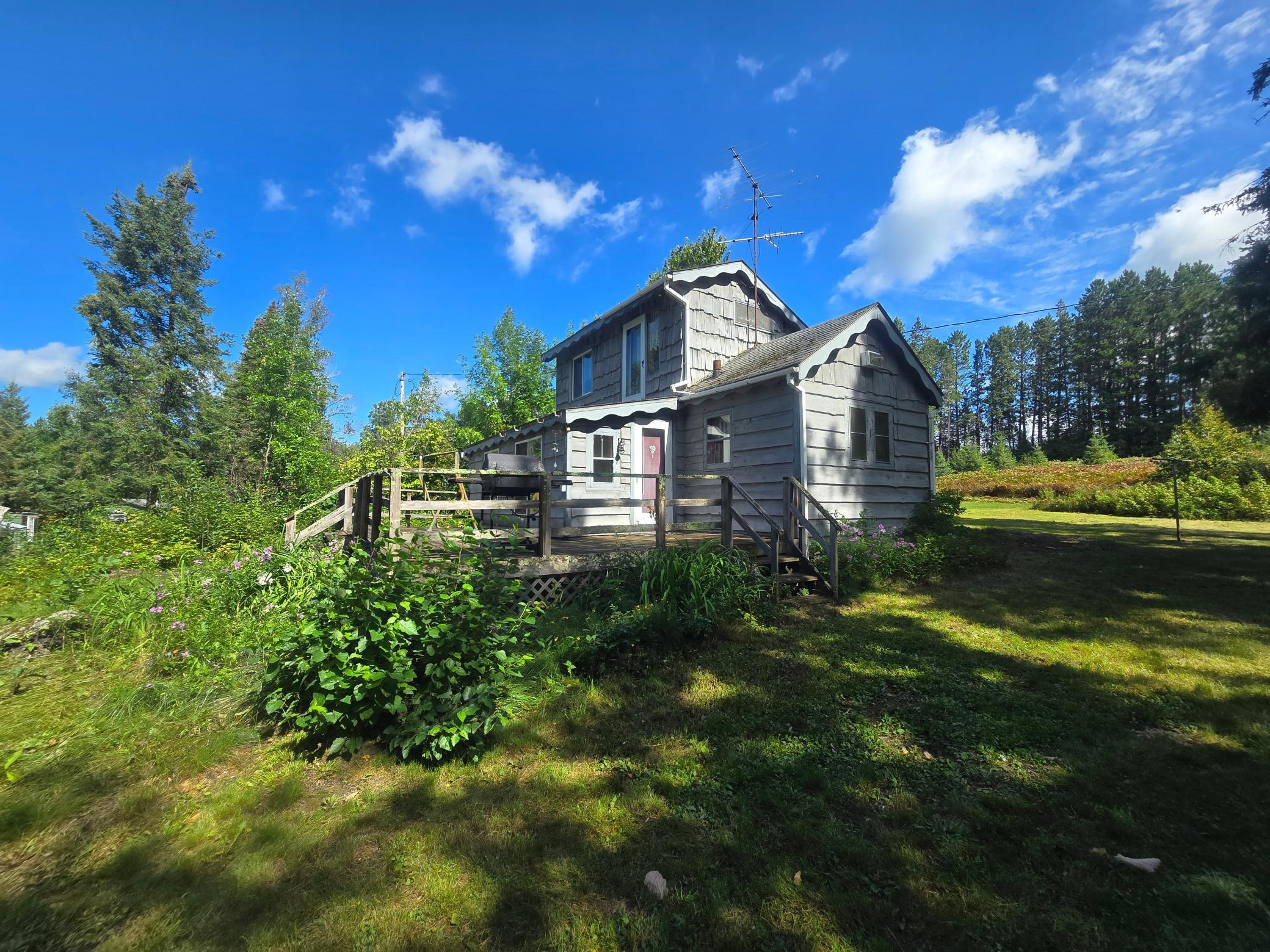 23140 Oak Lane — photo
