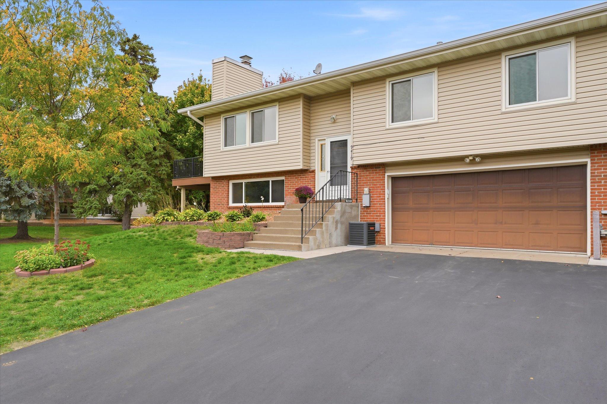 9419 Tyler Street NE — photo