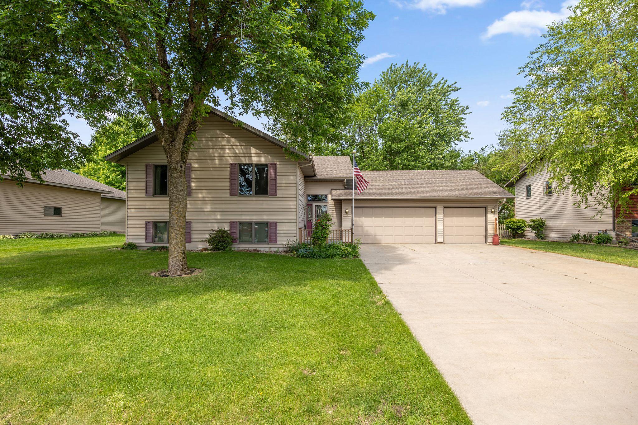 700 W Welco Drive — photo