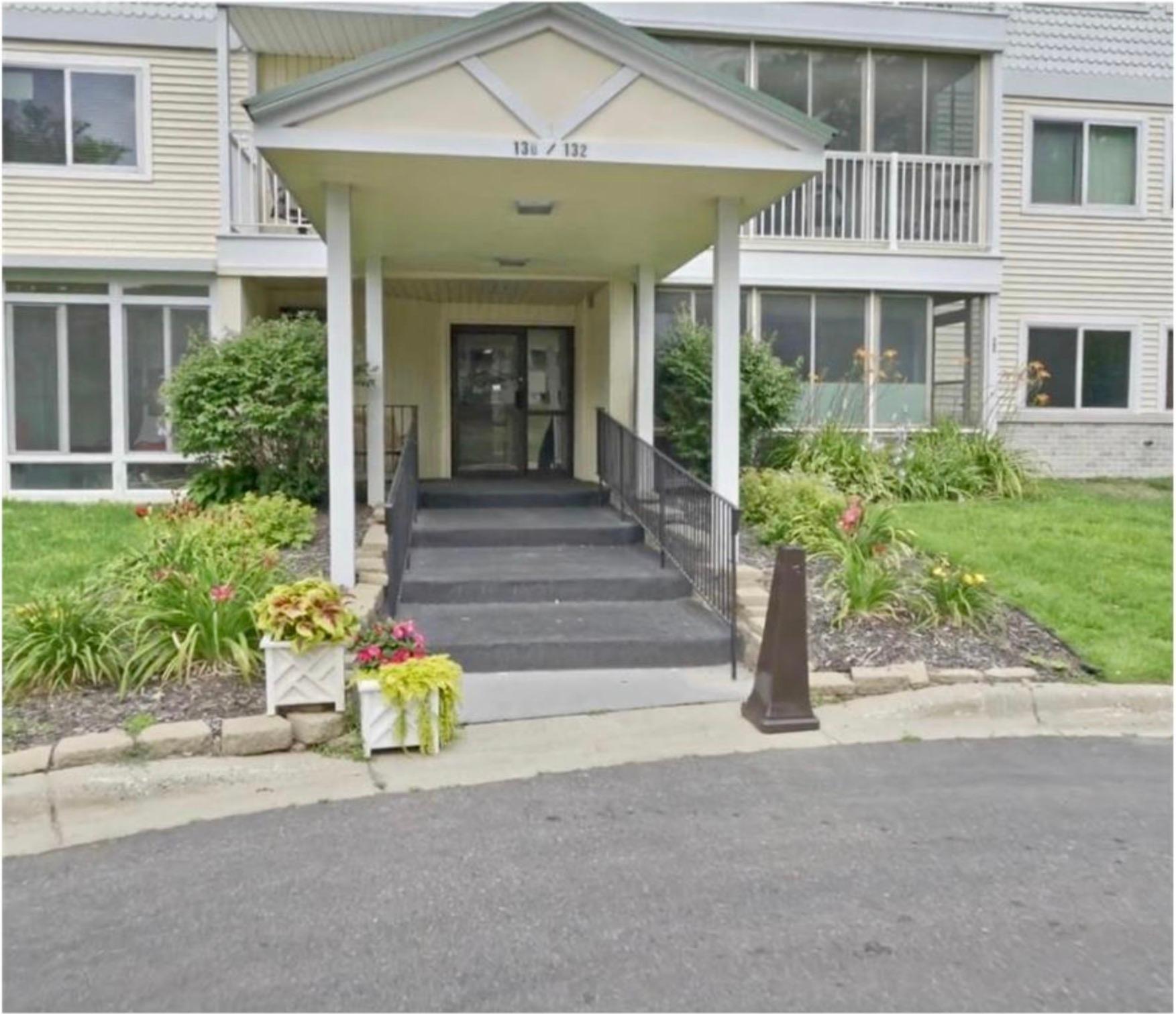 132 Demont Avenue E 326 — photo
