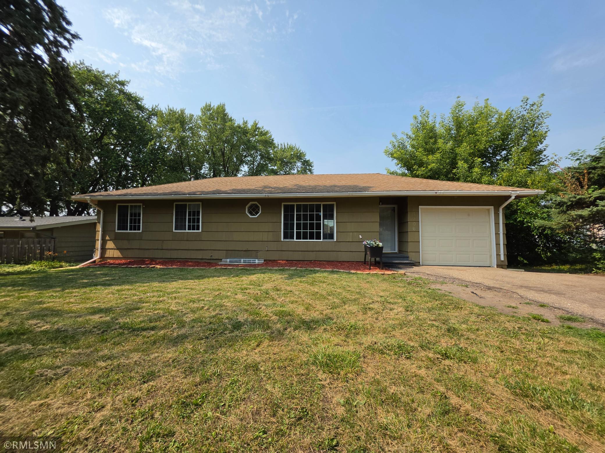 1306 Woodhill Road — photo