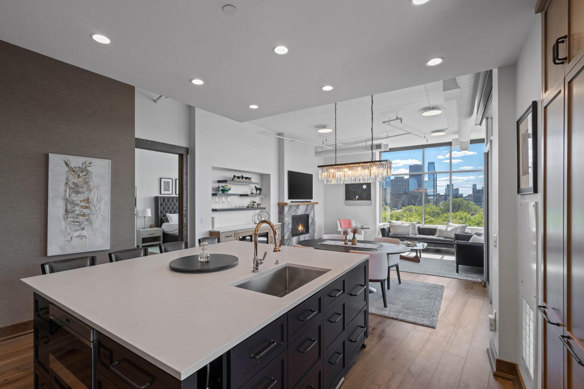 100 2nd Street NE a560 — photo