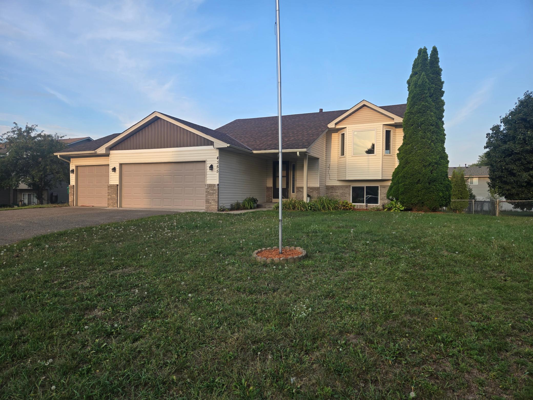 4355 Pintail Street — photo