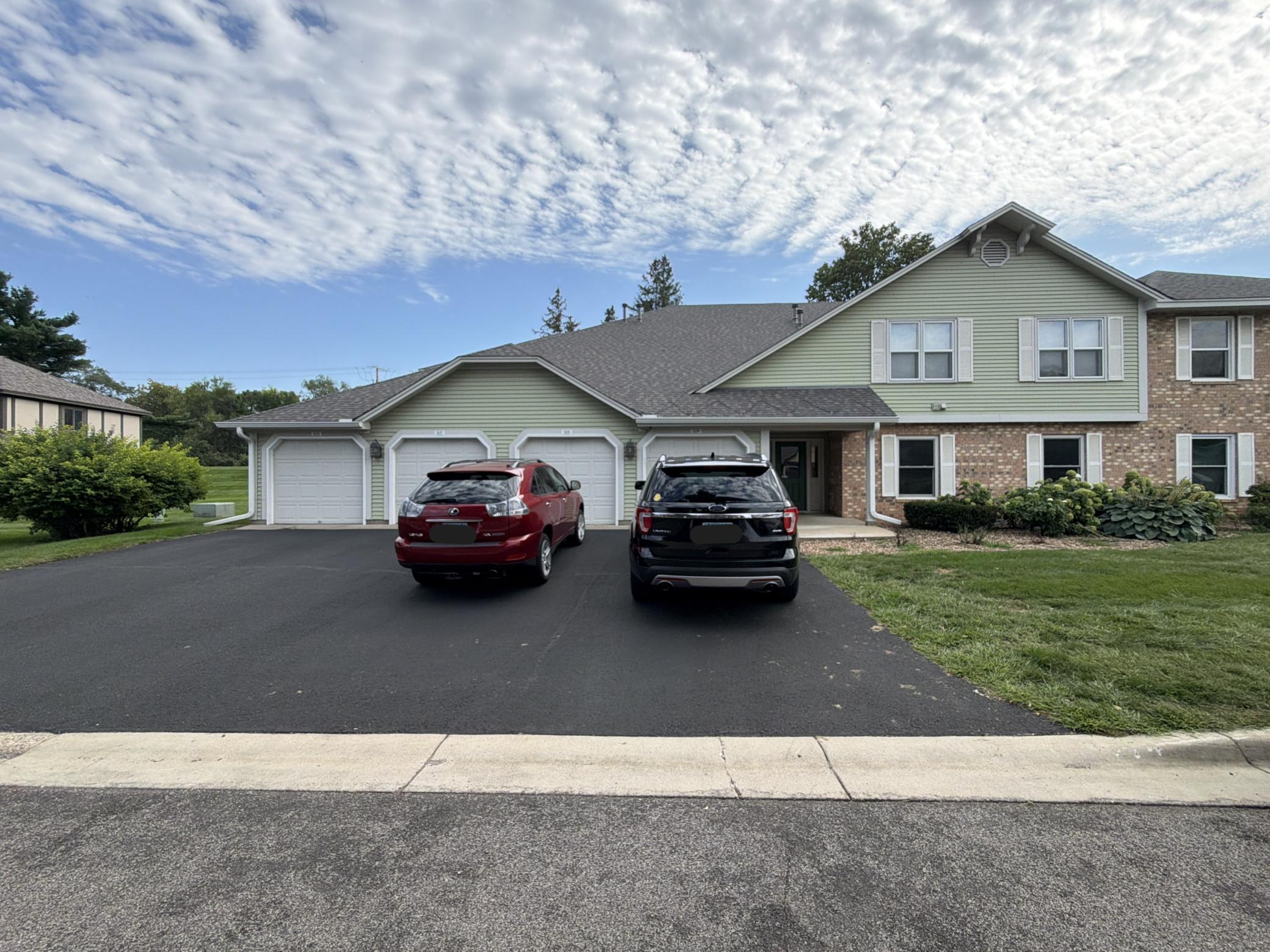 5135 Balmoral Lane — photo