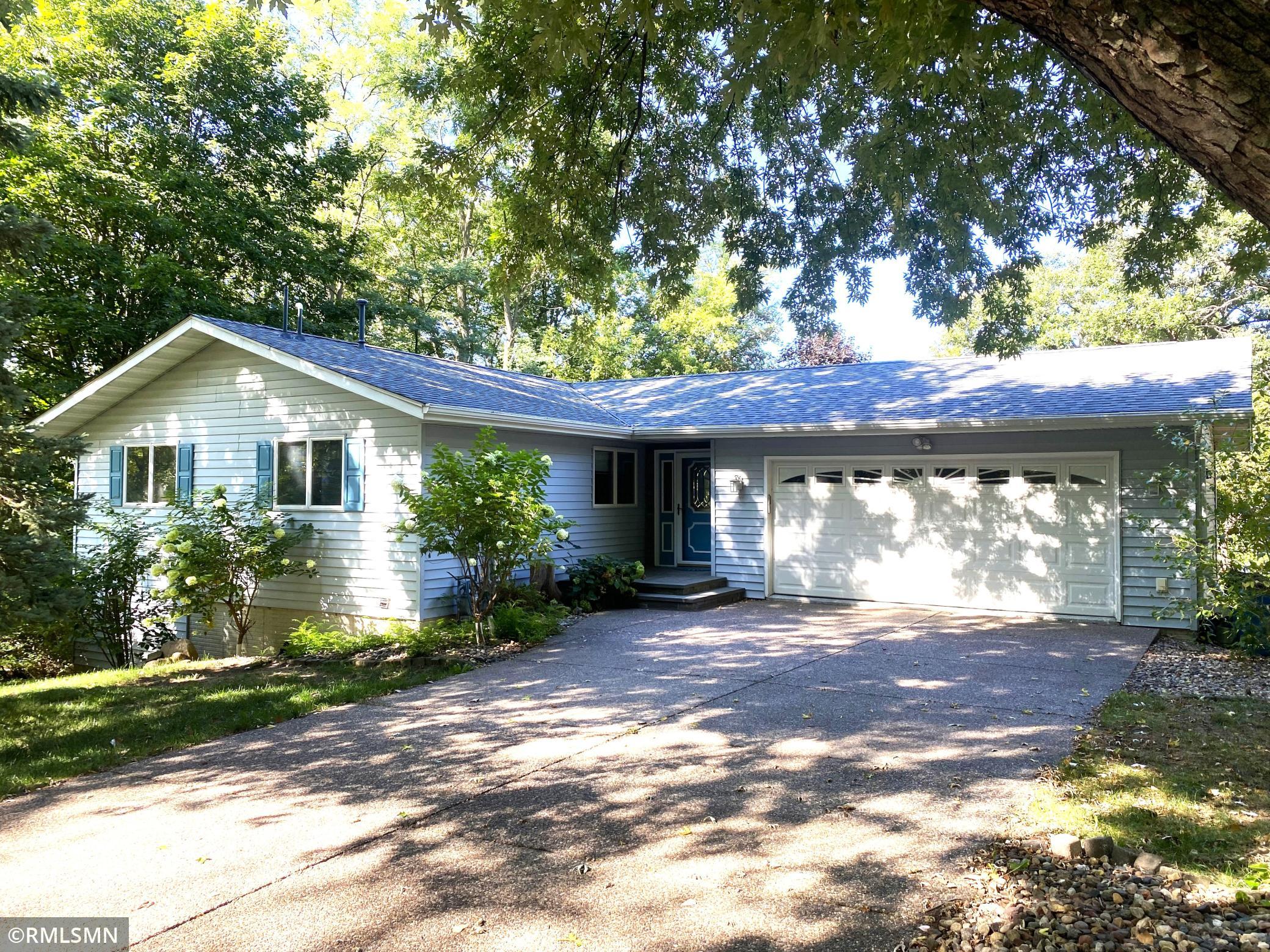1713 Siewert Street — photo