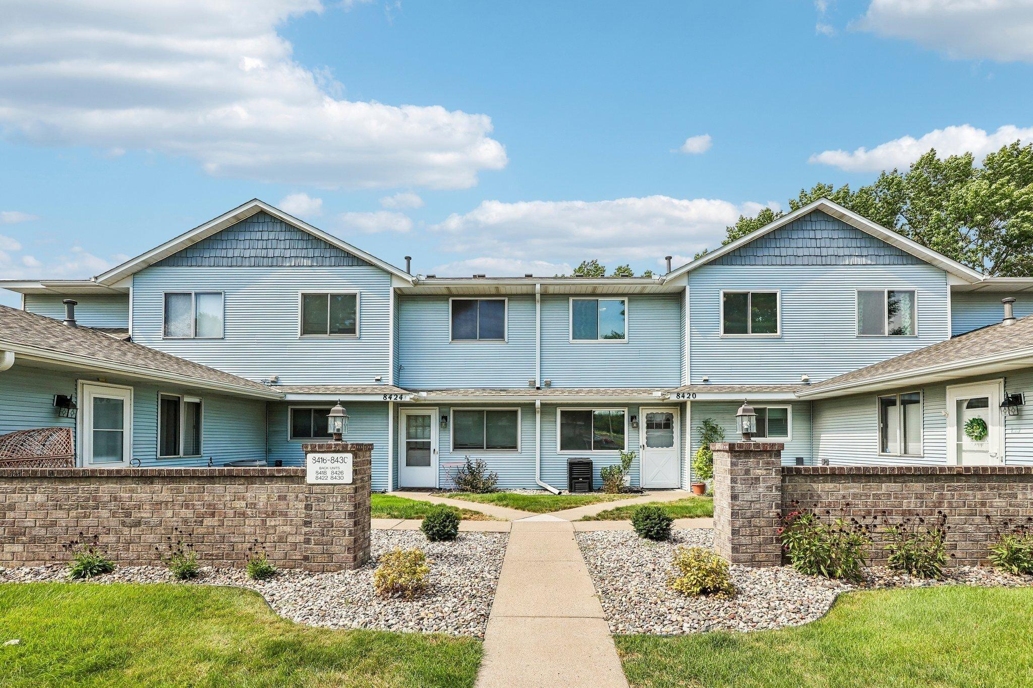 8420 S Pond Trail — photo