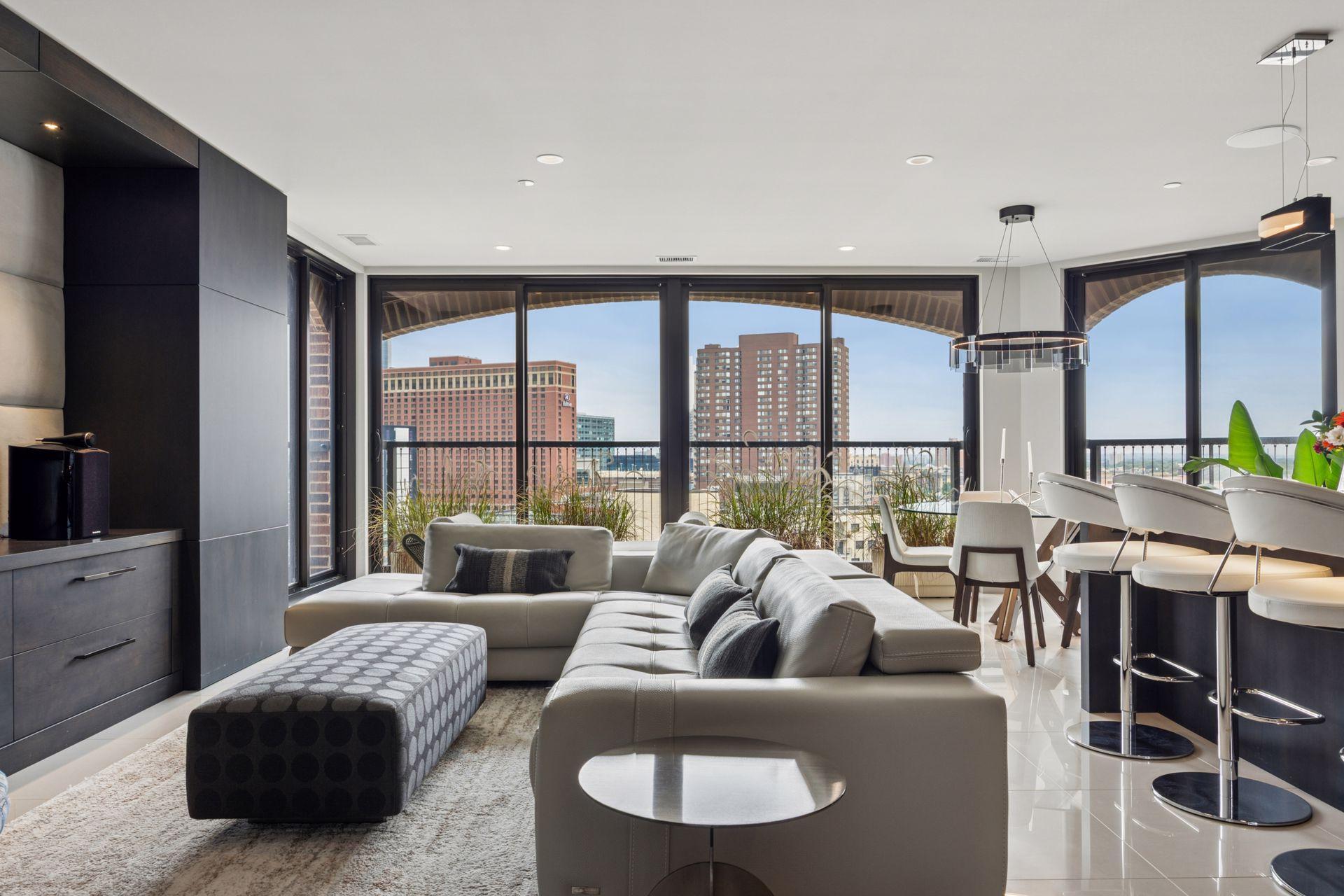 1201 Yale Place 1110 — photo
