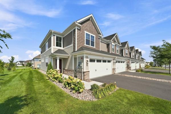 1511 Dogwood Lane — photo