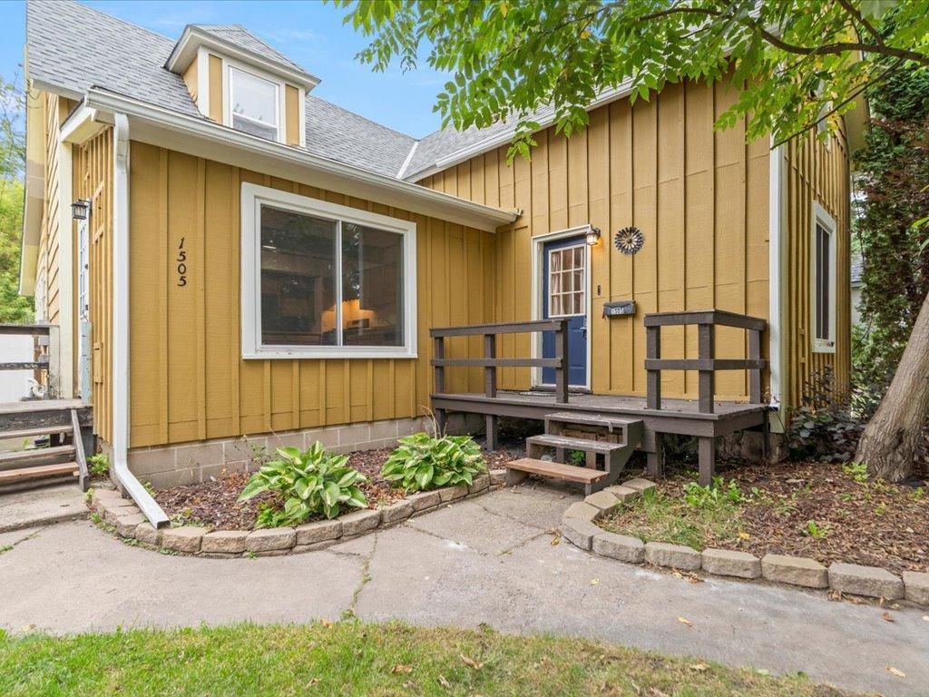 1505 Pine Street — photo