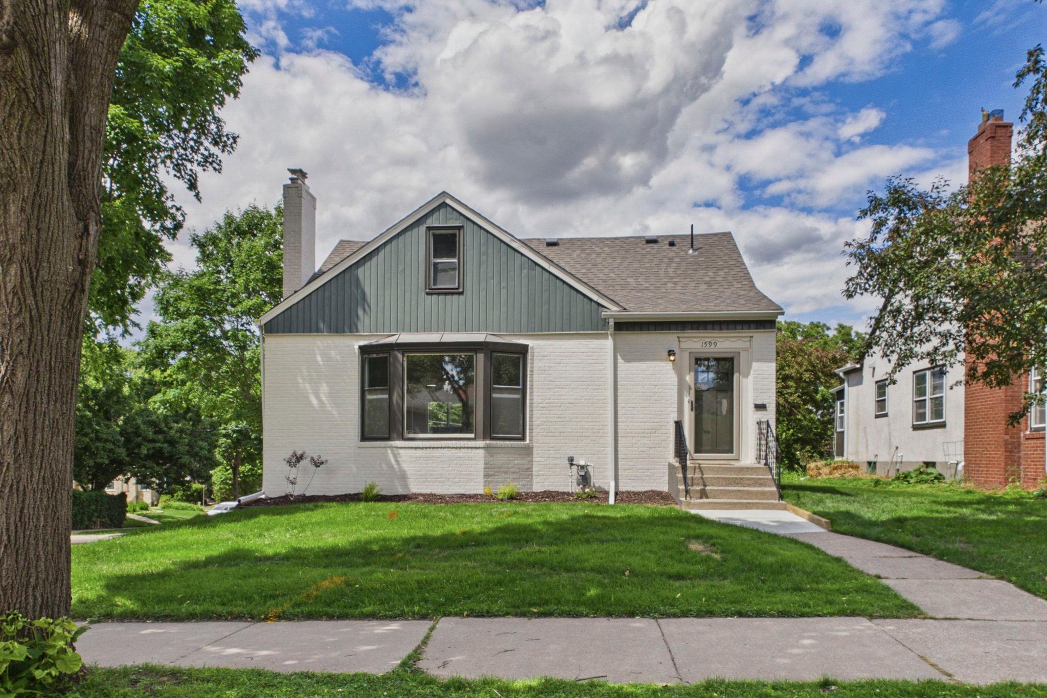 1599 Highland Parkway — photo