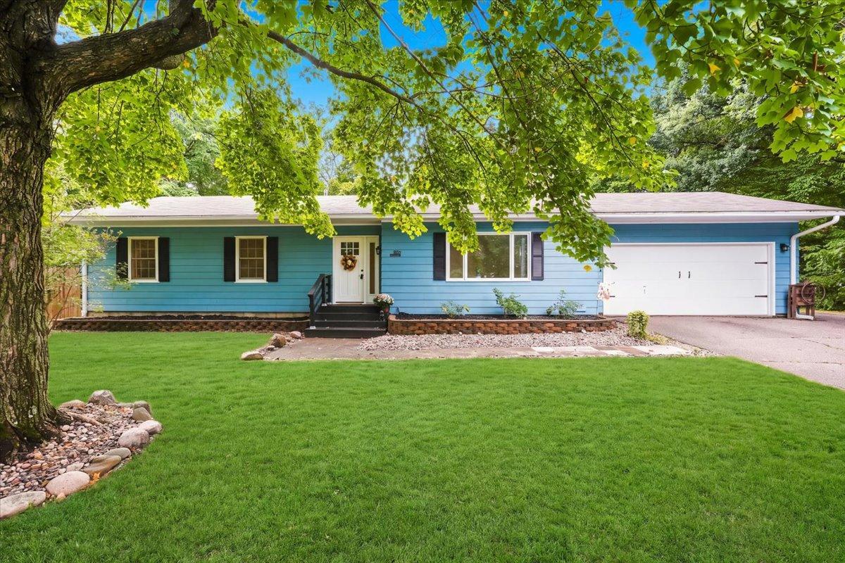 359 Briar Lane — photo