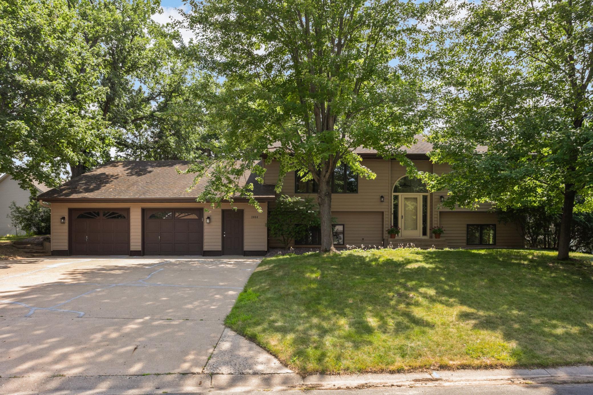 2064 Pin Oak Drive — photo