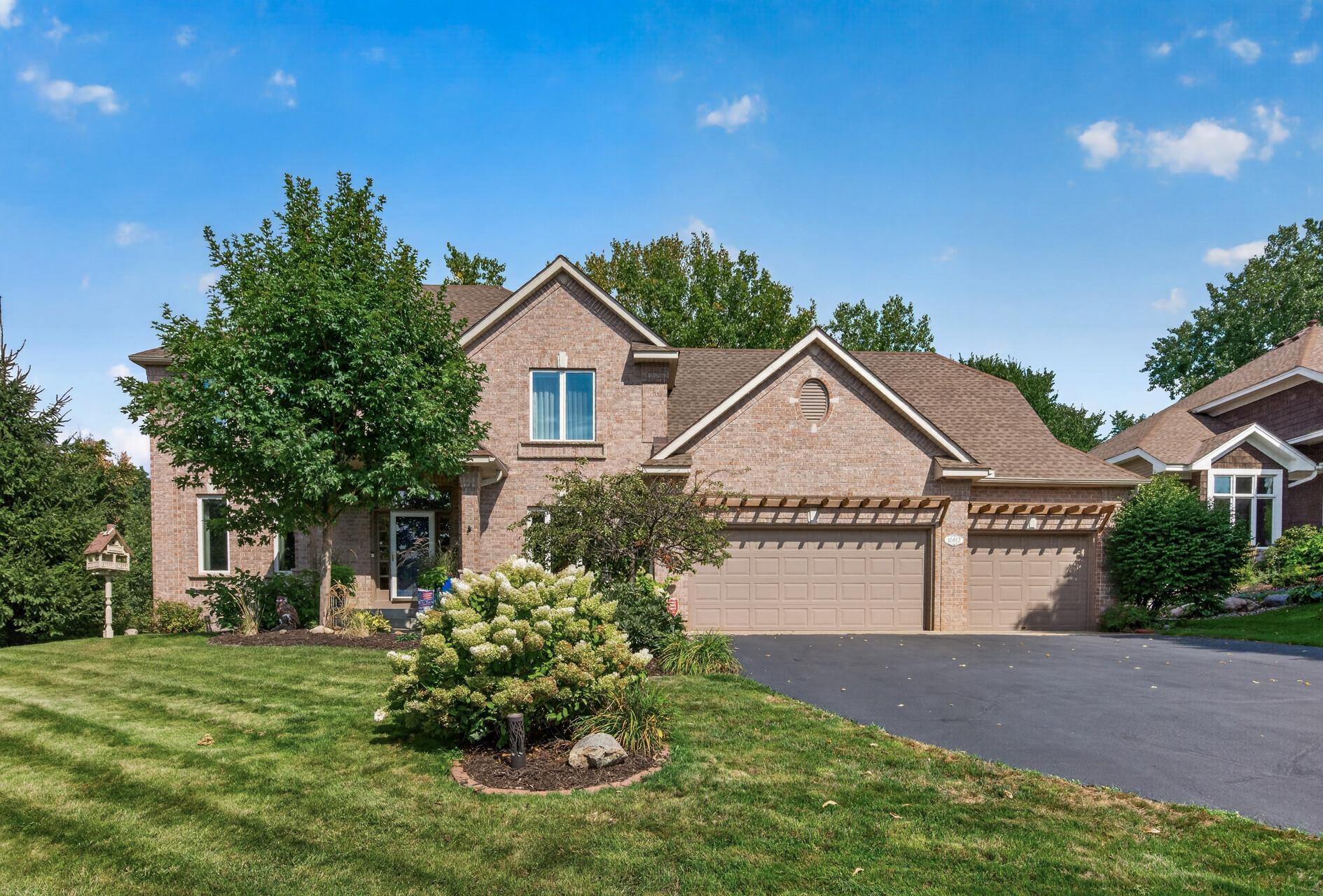 10817 Cambridge Court — photo