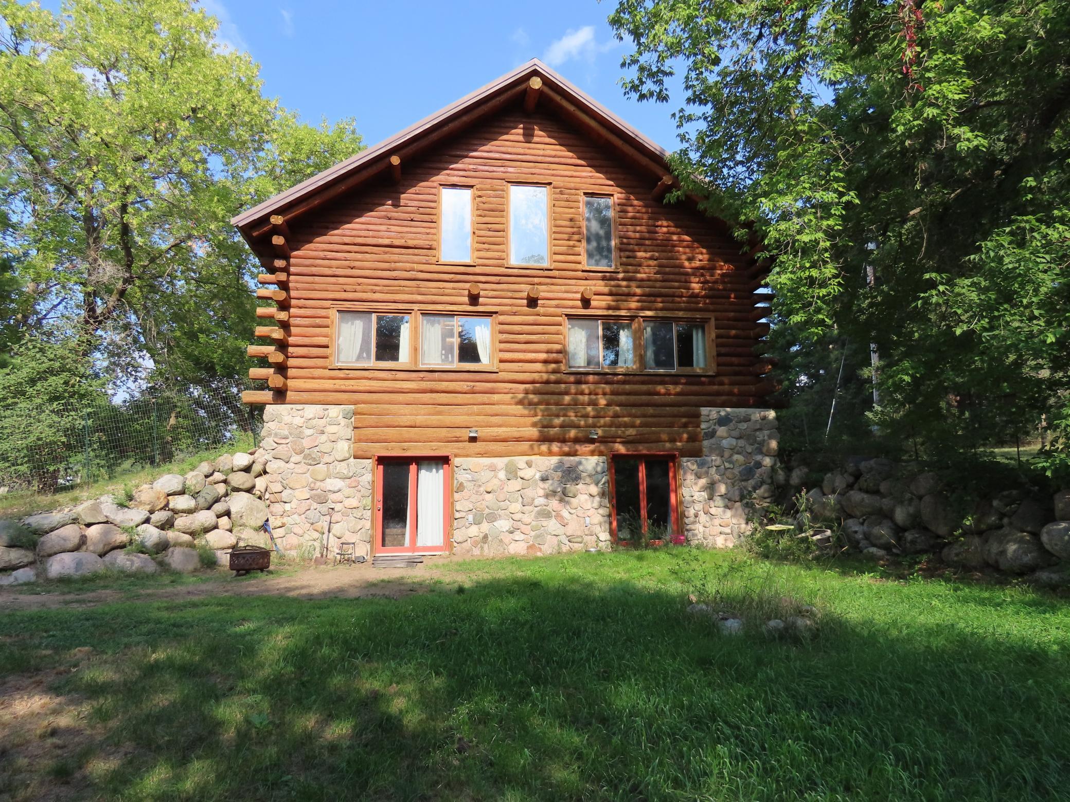 910 Pine Street — photo