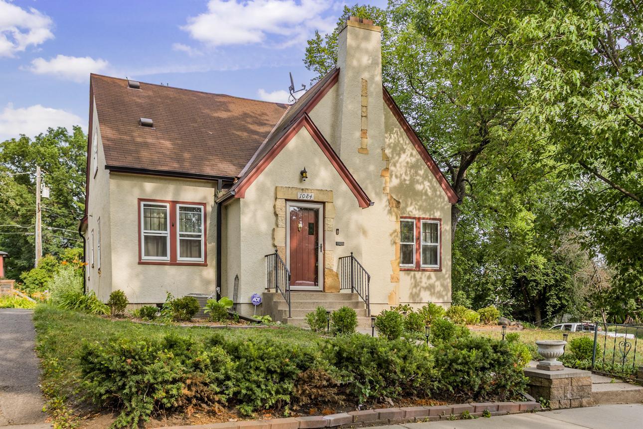 1084 Bradley Street — photo