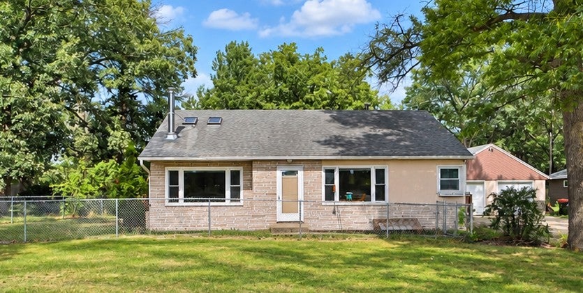 5688 Fairview Road — photo