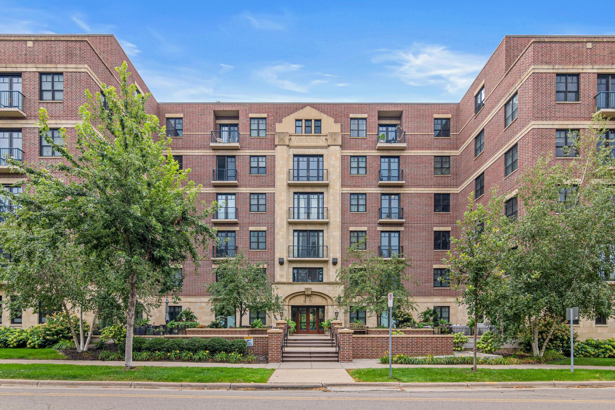 370 Marshall Avenue 401 — photo