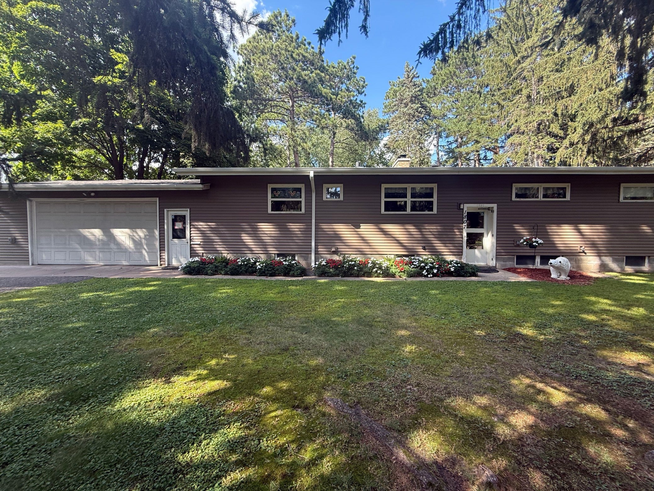 1807 Birch Lake Avenue — photo