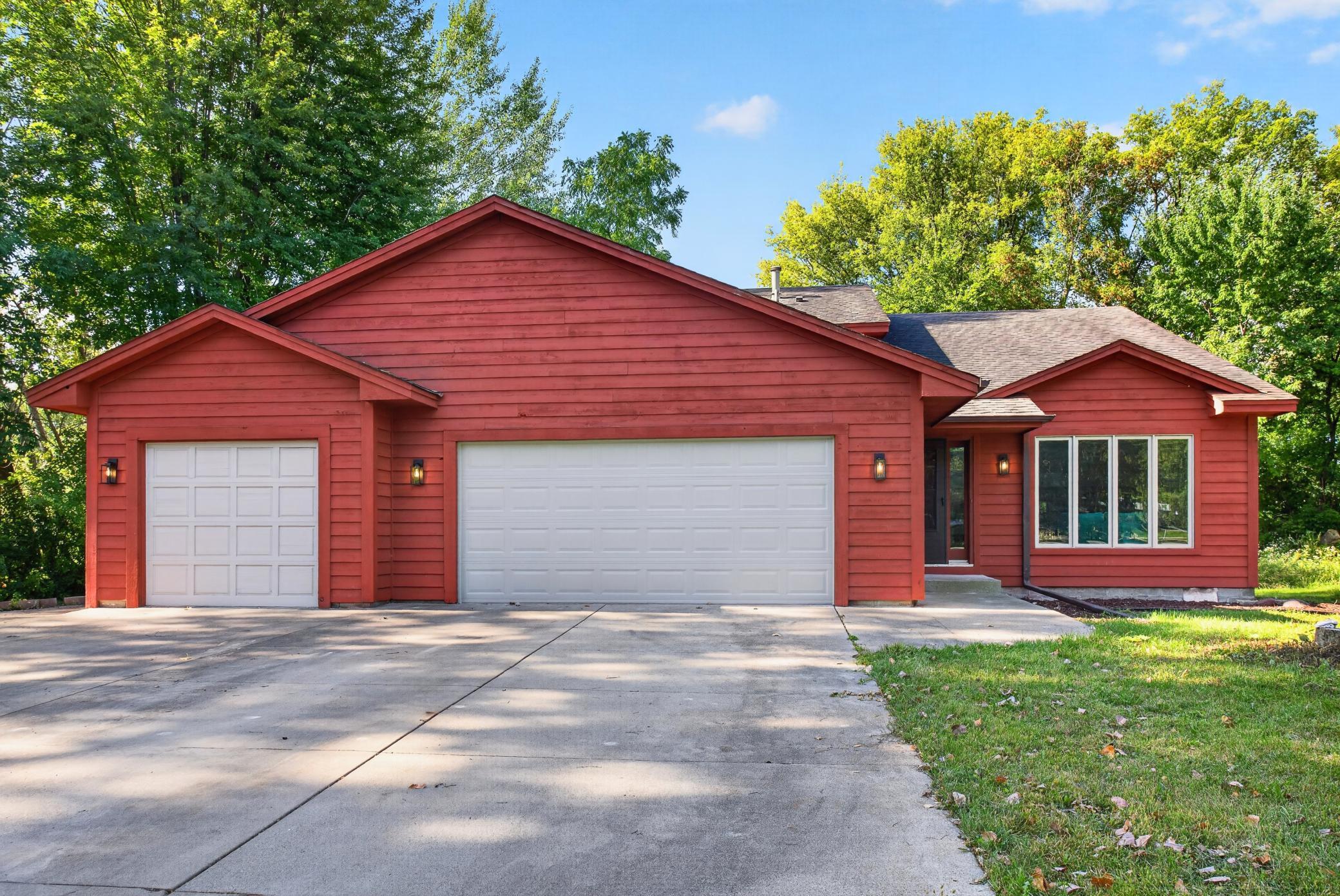 2633 Nightingale Court — photo