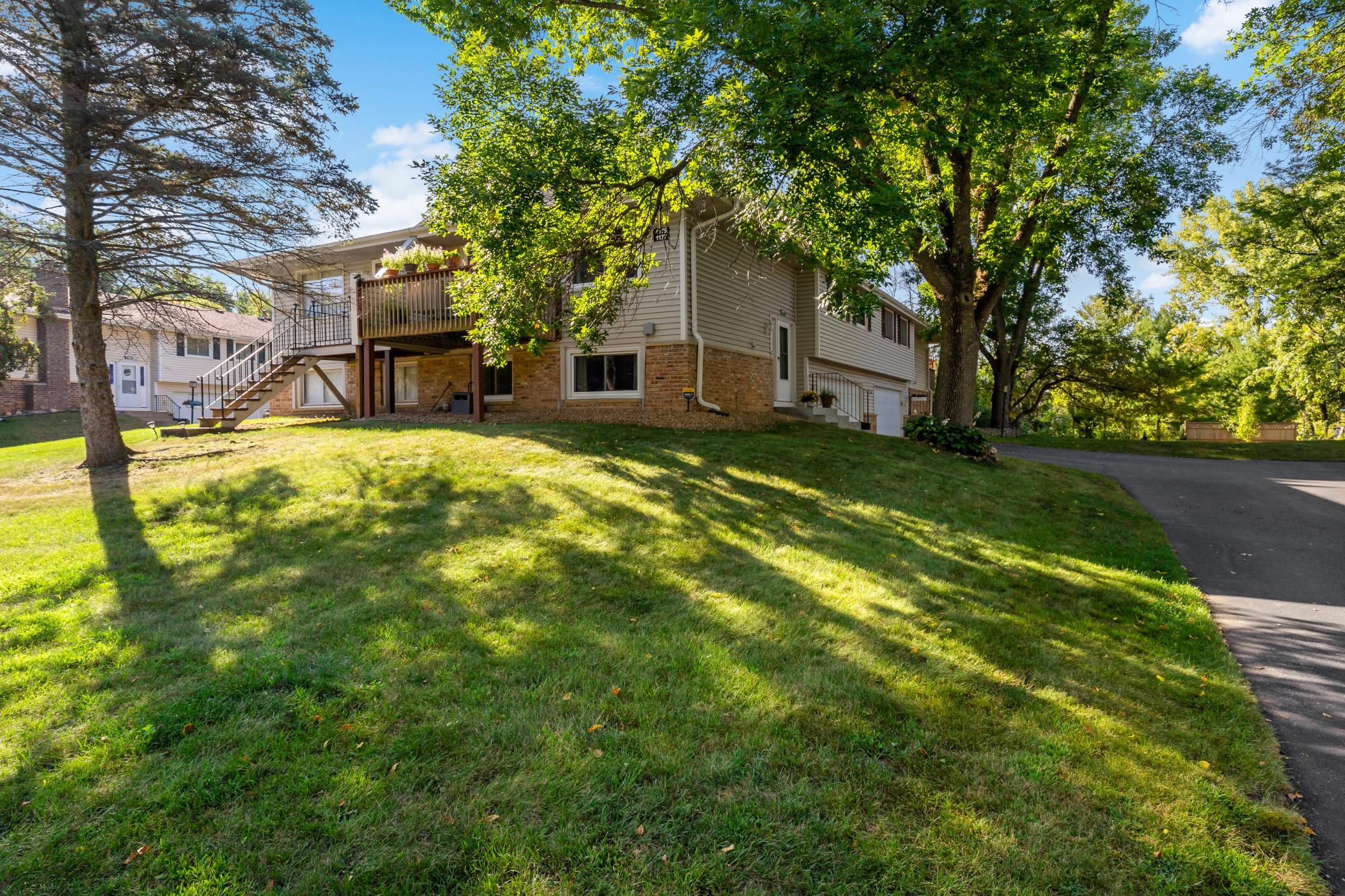1177 Timbershore Lane — photo