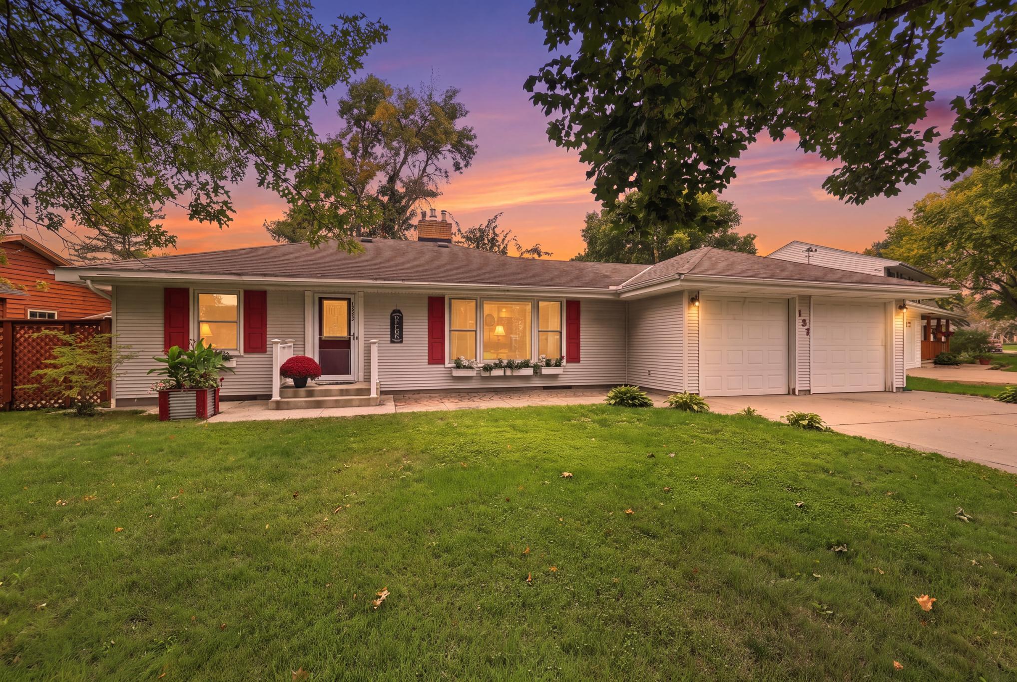 137 N Morningside Drive — photo
