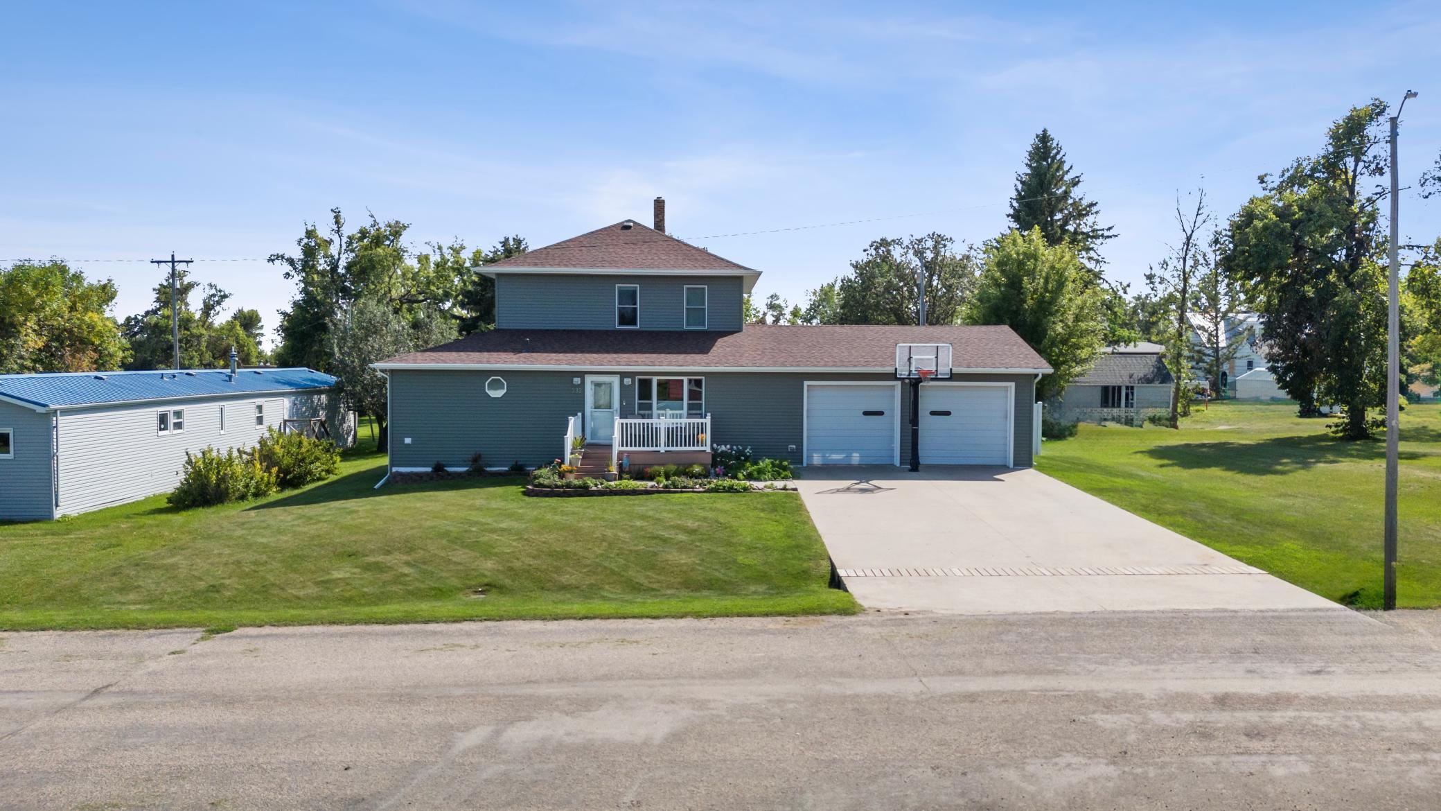 332 3rd Avenue E, Hunter, ND 58048 — photo 2