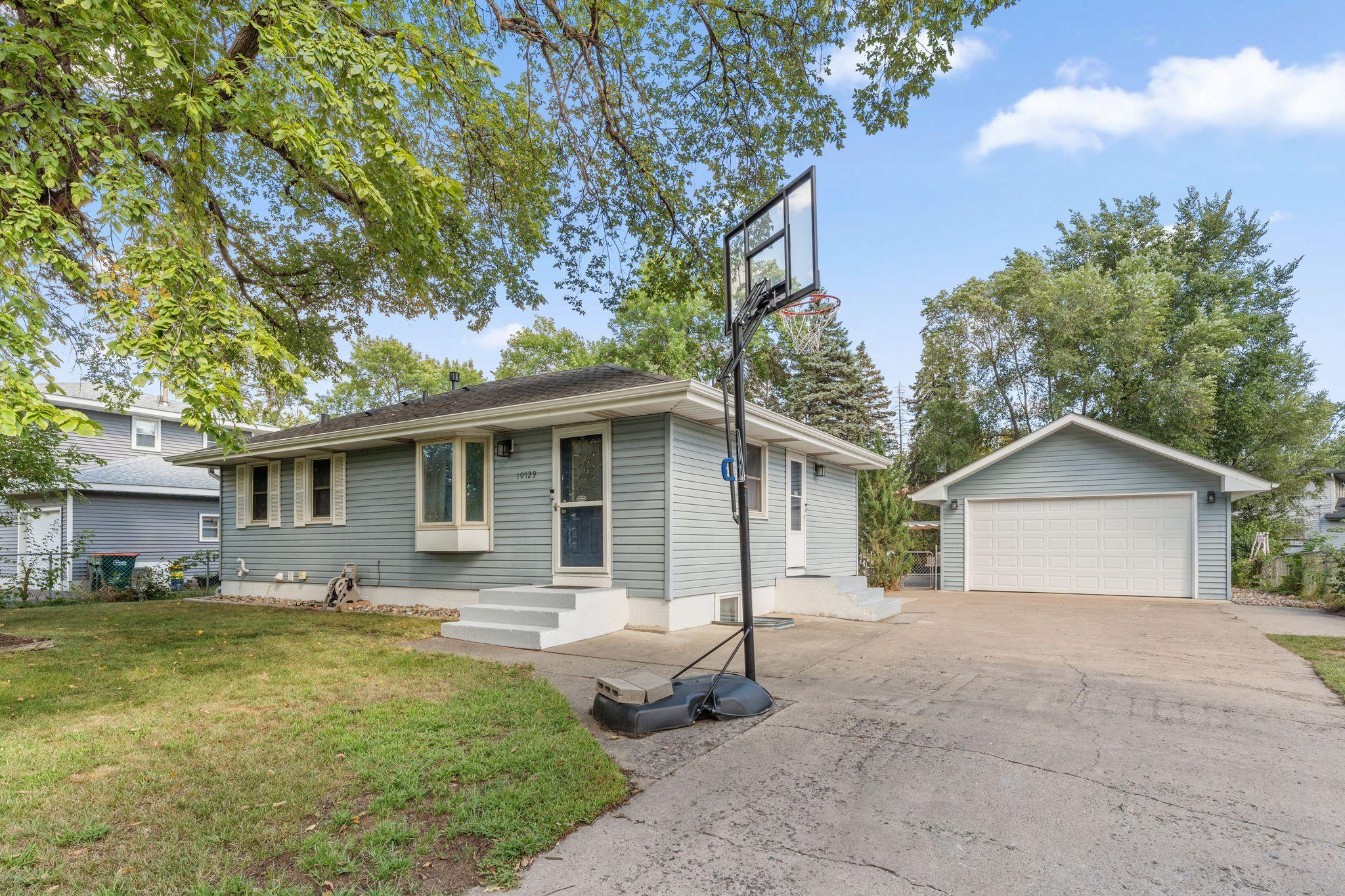 10729 Terrace Road NE — photo