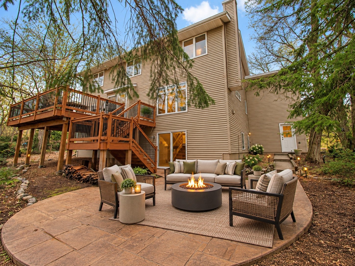 13975 Granada Court — photo