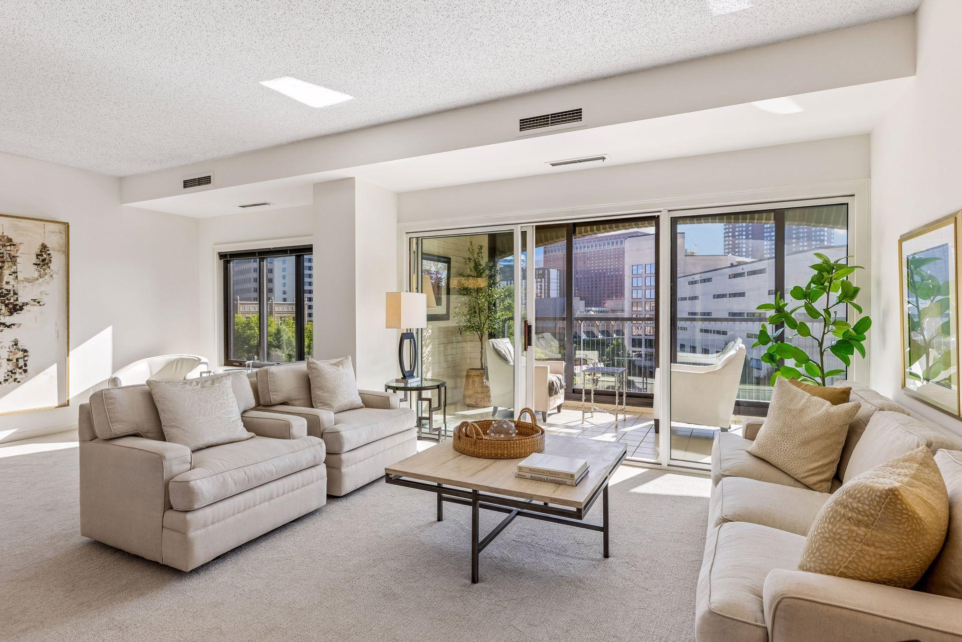 1201 Yale Place 407 — photo