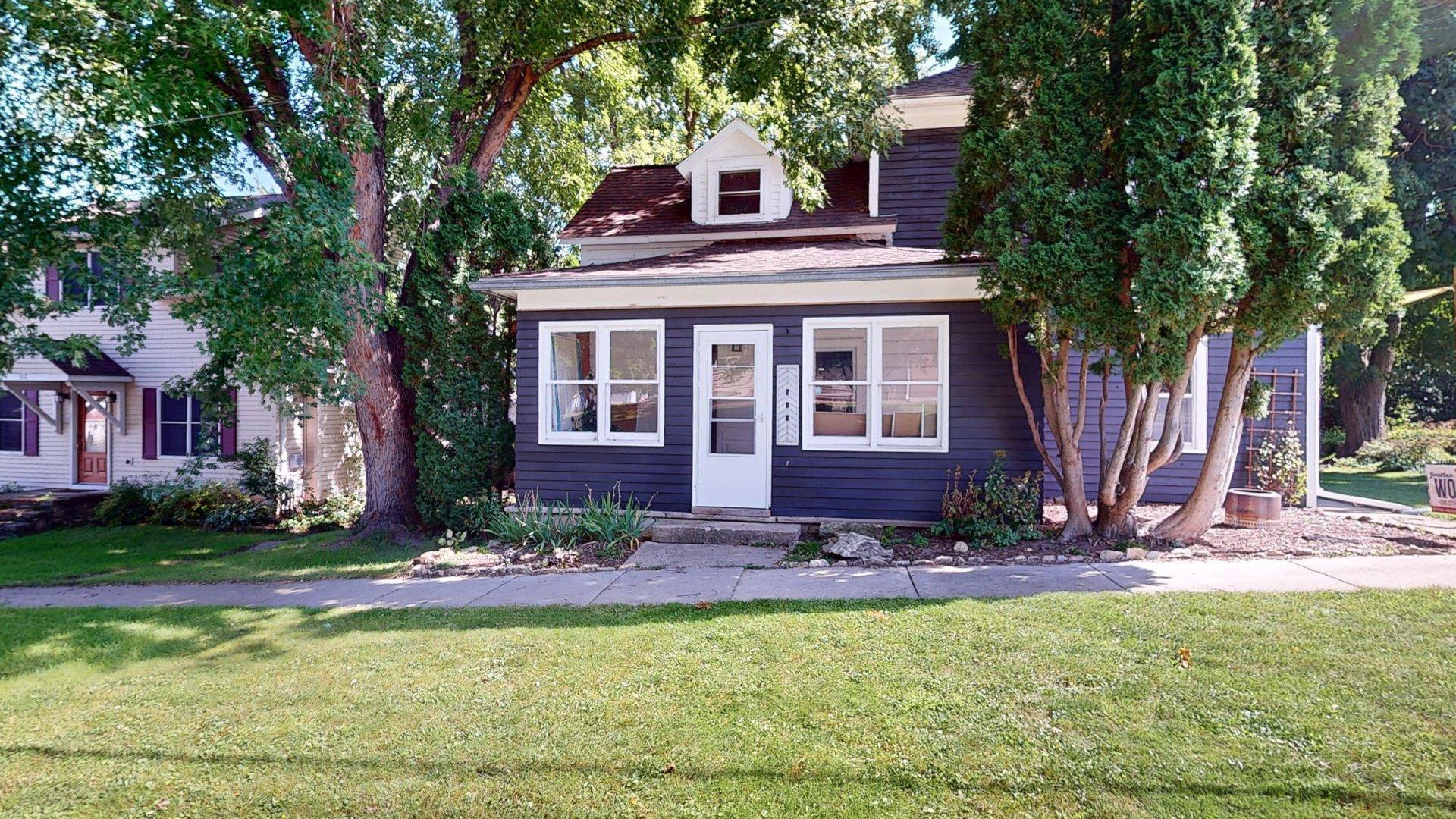 208 Franklin Street NW — photo