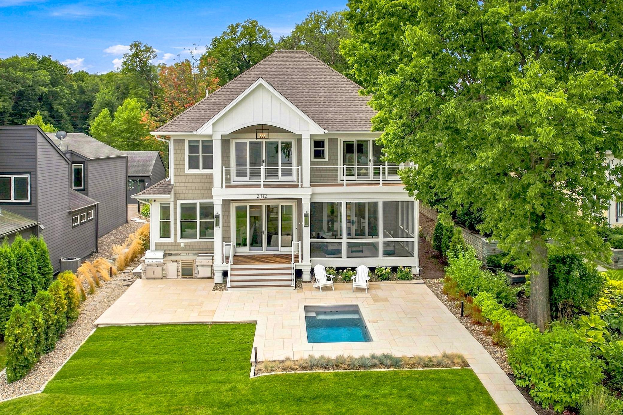 2412 Lafayette Road — photo