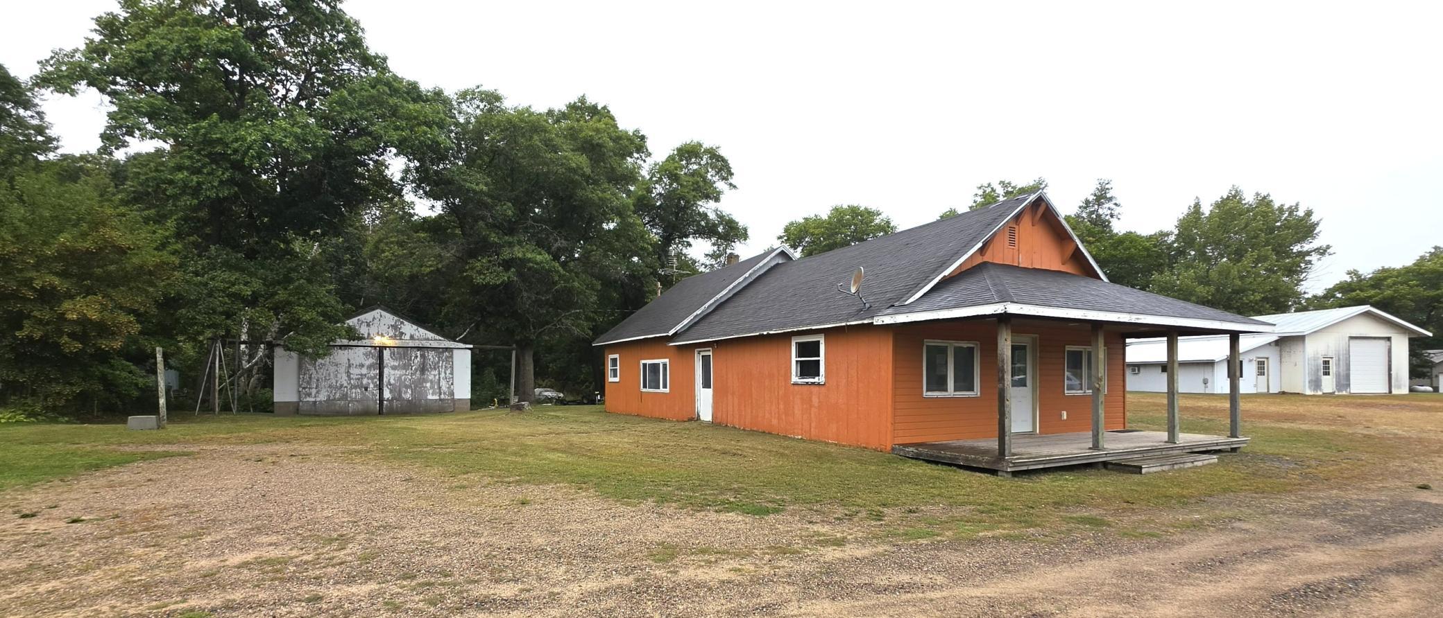 33885 Highway 10 — photo