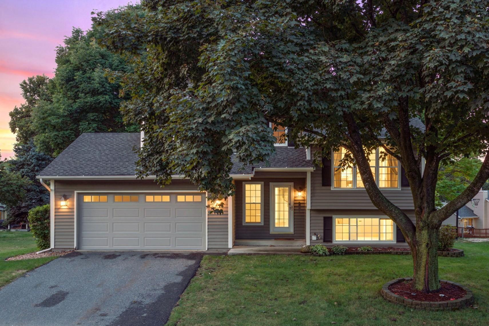 121 Fox Hollow Drive — photo
