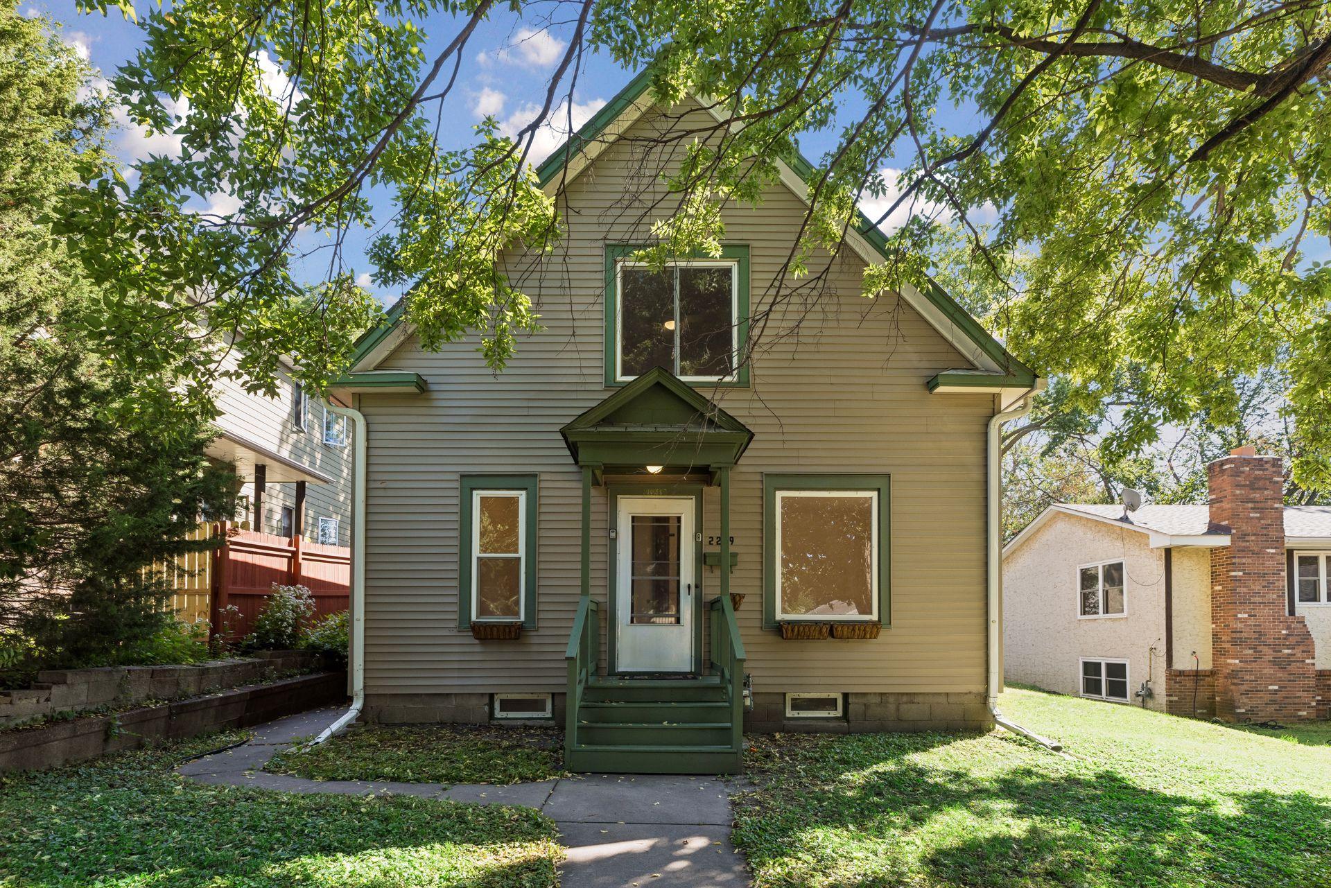 2219 Lincoln Street NE — photo