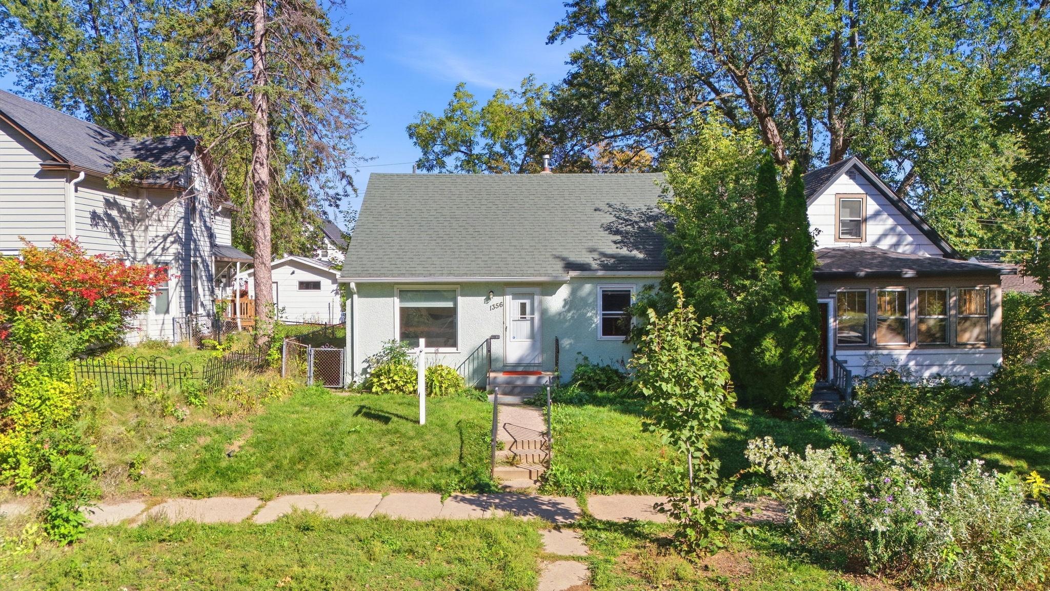 1356 Searle Street — photo