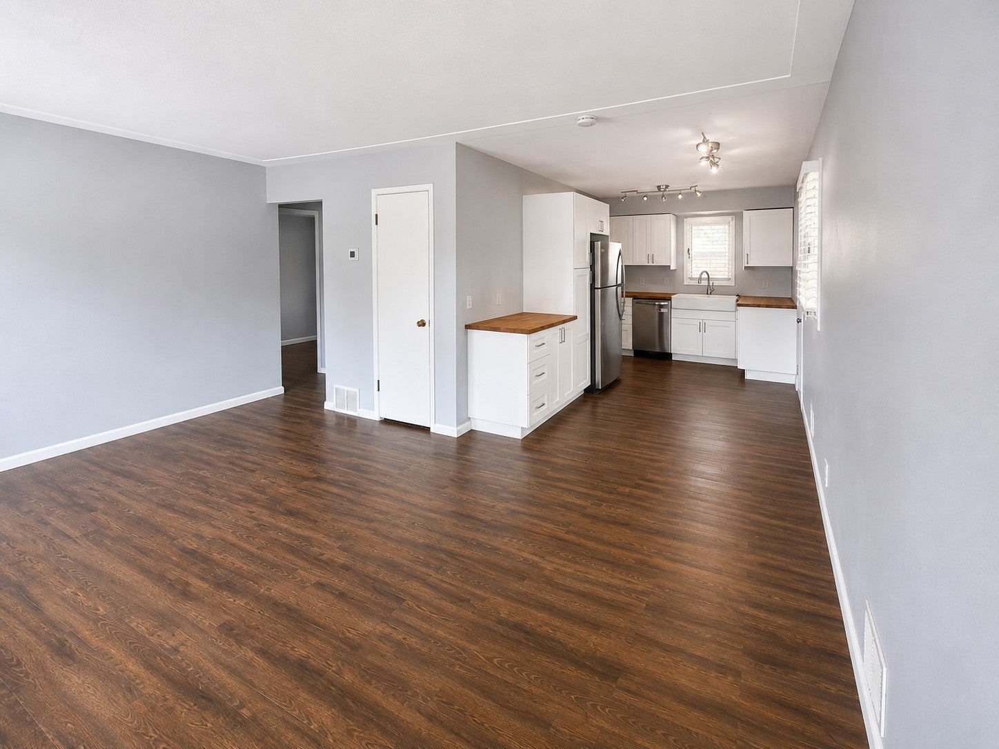 2801 NE Lincoln Street NE 1 — photo