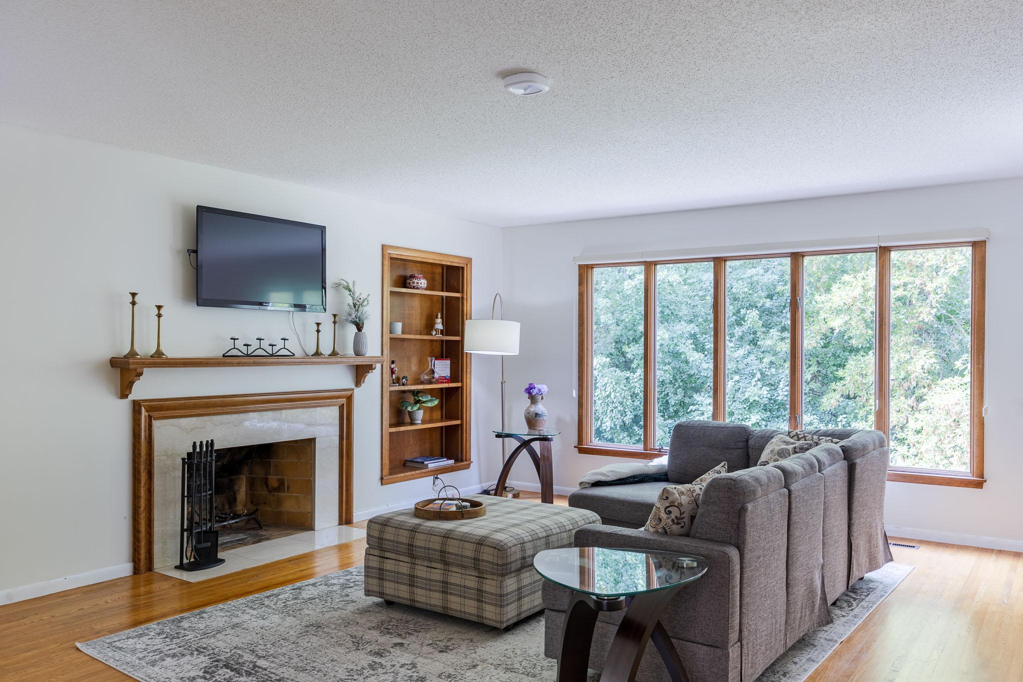 5316 Malibu Drive — photo