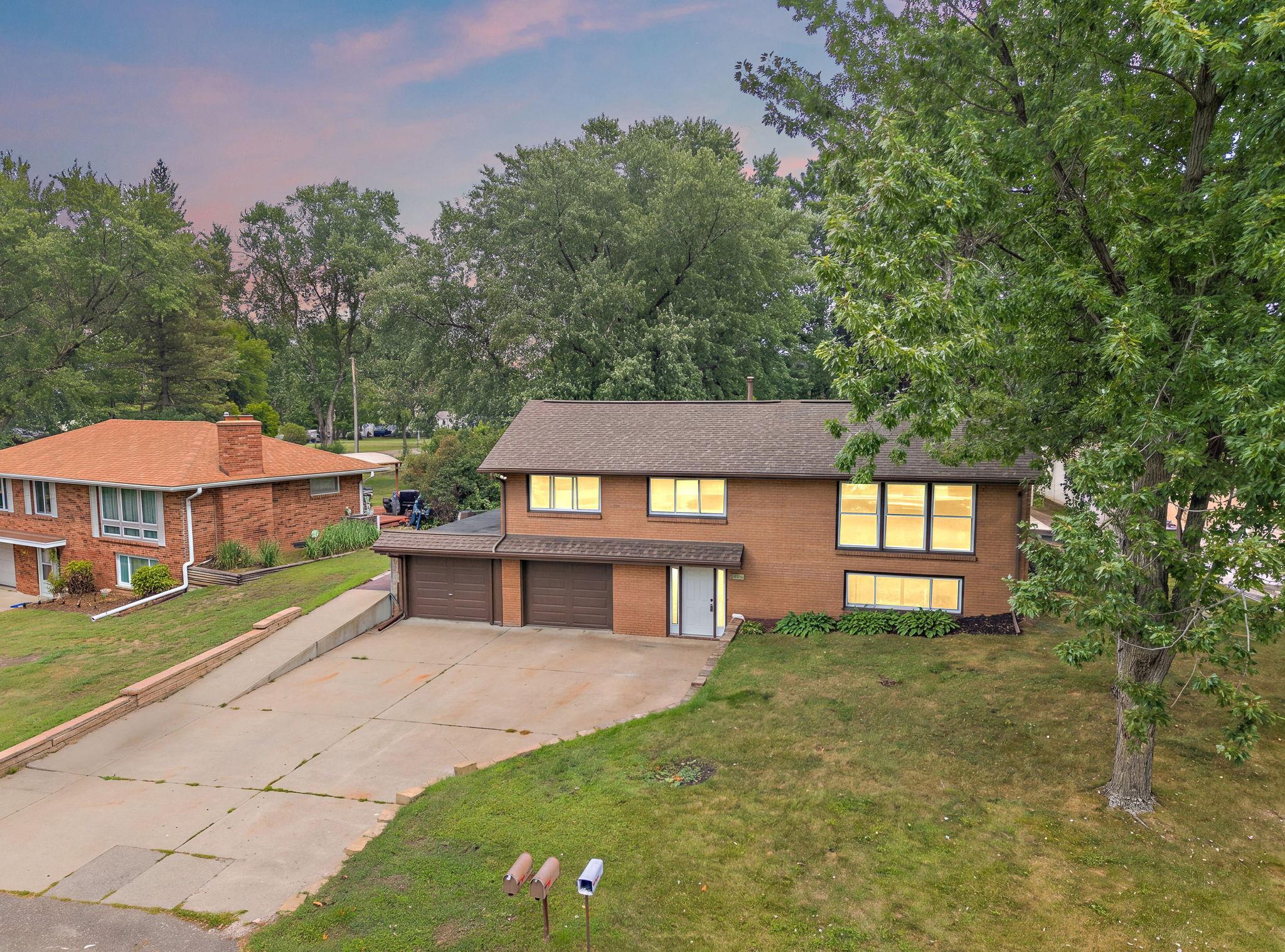 2624 Bittersweet Lane — photo