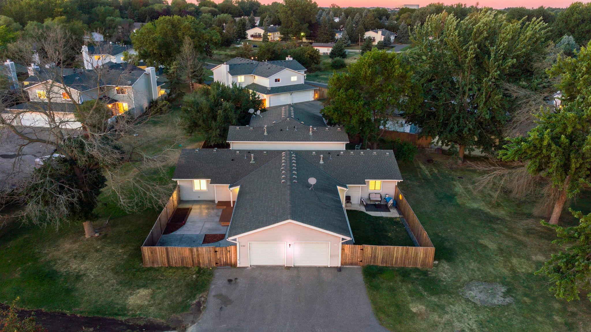7782 Dunmore Road — photo
