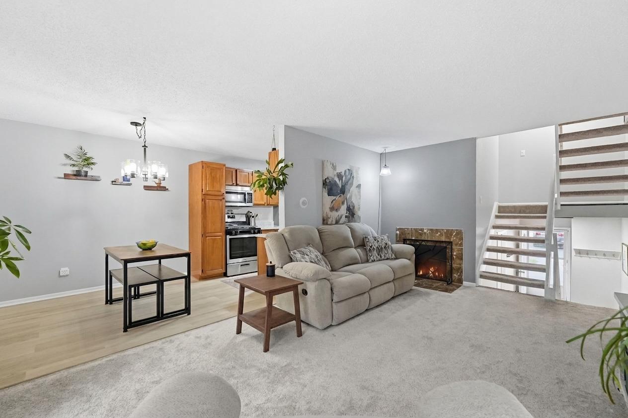 1646 City View Drive 19 — photo